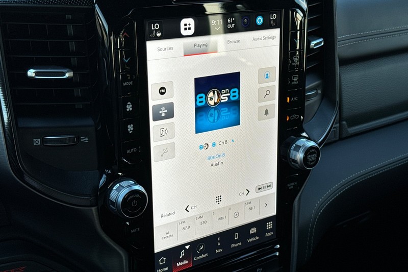 Ram 1500 Vehicle Full-screen Gallery Image 17
