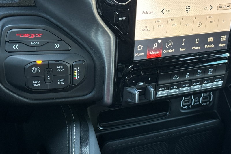 Ram 1500 Vehicle Full-screen Gallery Image 19