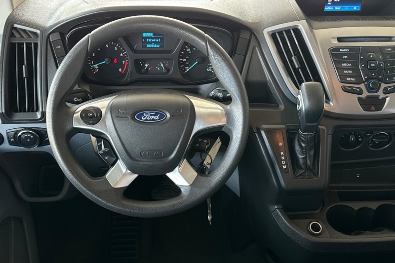 Ford Transit Passenger Wagon Vehicle Full-screen Gallery Image 15