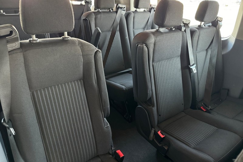 Ford Transit Passenger Wagon Vehicle Full-screen Gallery Image 16