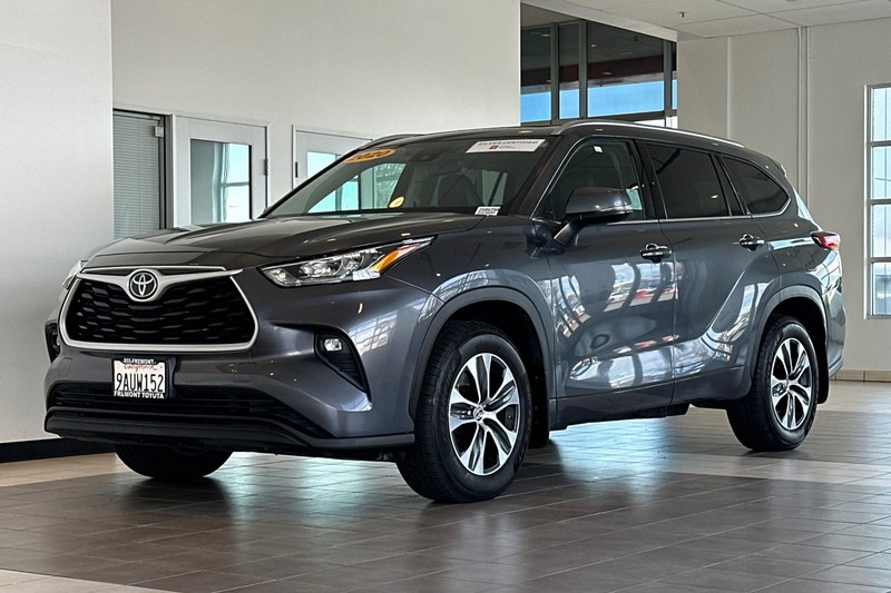Toyota Highlander Vehicle Full-screen Gallery Image 08