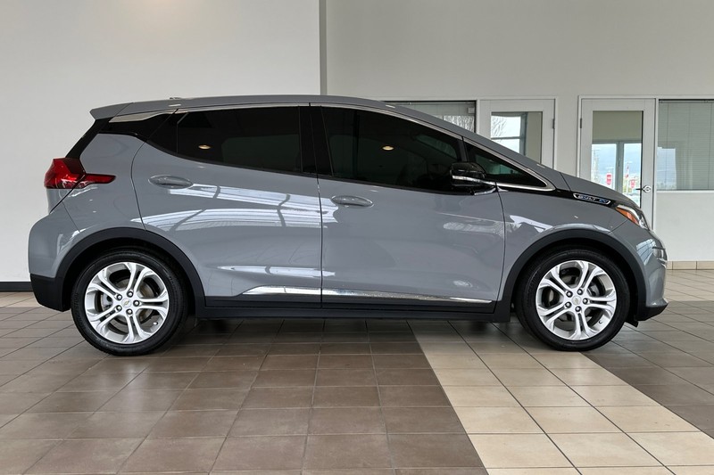 Chevrolet Bolt EV Vehicle Full-screen Gallery Image 03