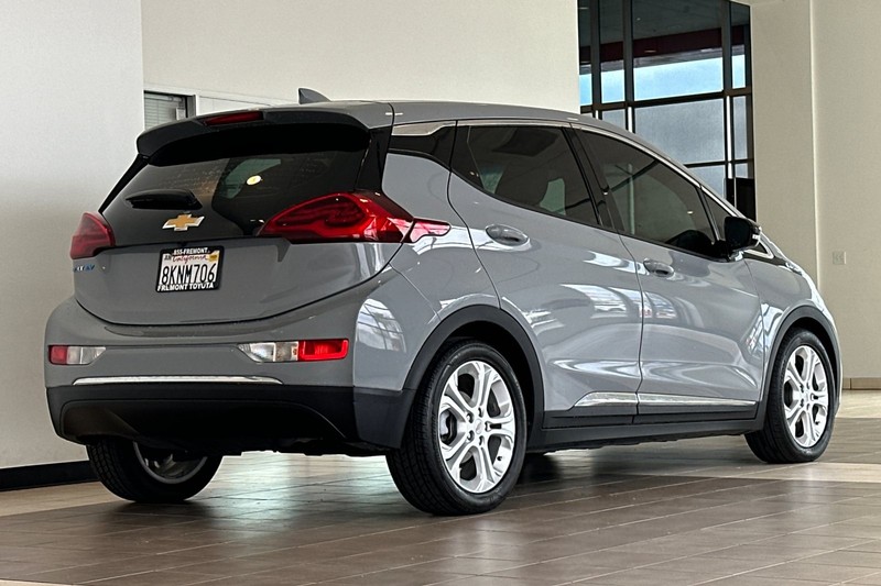 Chevrolet Bolt EV Vehicle Full-screen Gallery Image 04