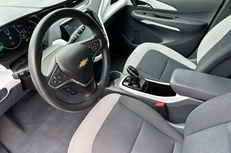 Chevrolet Bolt EV Vehicle Full-screen Gallery Image 10