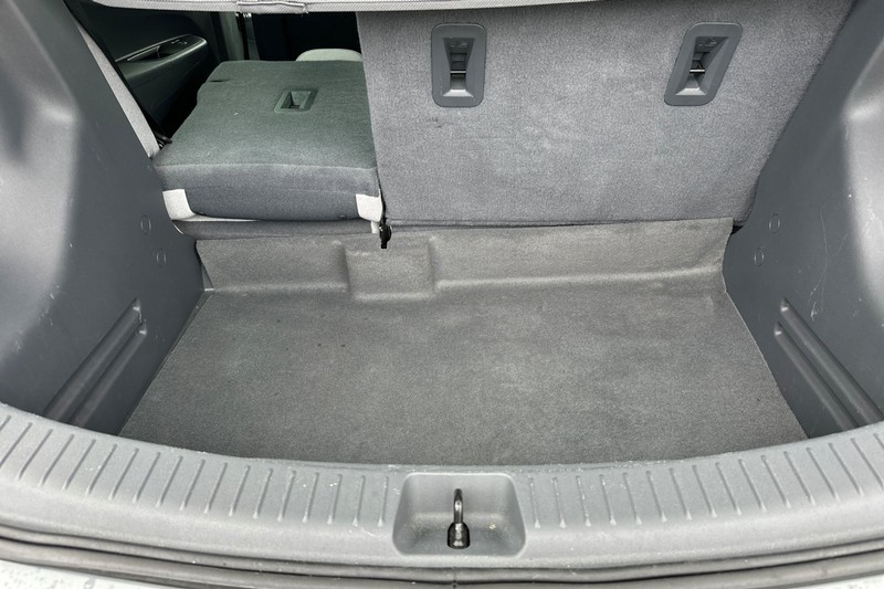 Chevrolet Bolt EV Vehicle Full-screen Gallery Image 15
