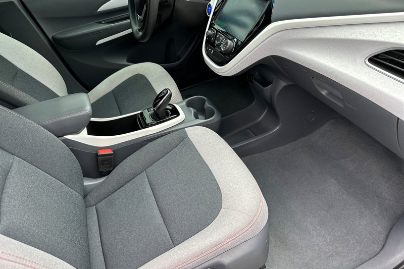 Chevrolet Bolt EV Vehicle Full-screen Gallery Image 16