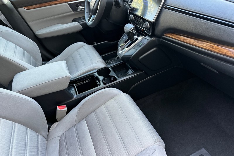 Honda CR-V Vehicle Full-screen Gallery Image 16
