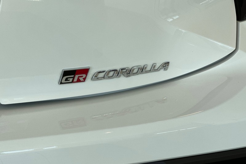 Toyota GR Corolla Vehicle Full-screen Gallery Image 27