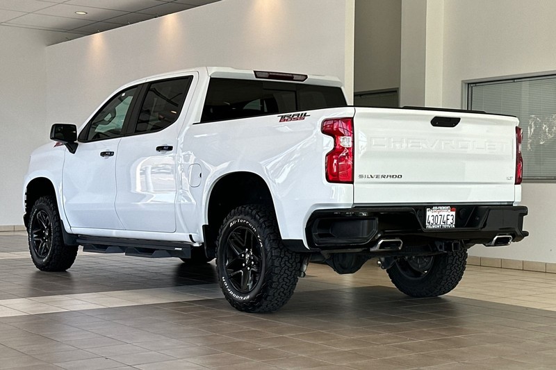 Chevrolet Silverado 1500 Vehicle Full-screen Gallery Image 06