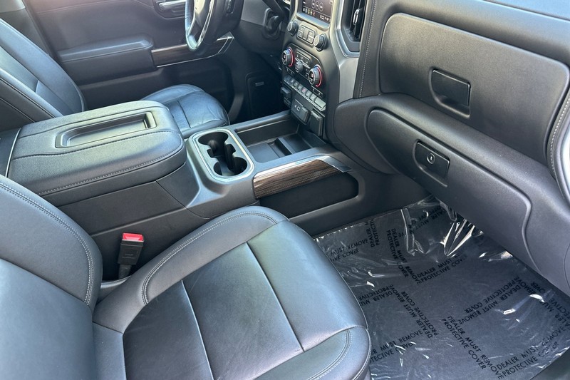 Chevrolet Silverado 1500 Vehicle Full-screen Gallery Image 15