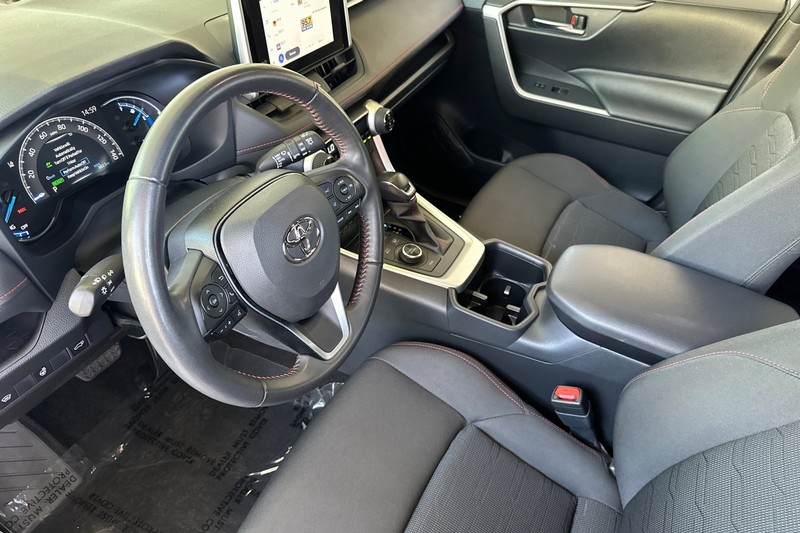 Toyota RAV4 Prime Vehicle Full-screen Gallery Image 10