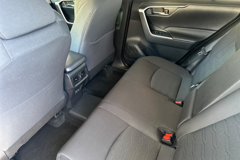 Toyota RAV4 Prime Vehicle Full-screen Gallery Image 12