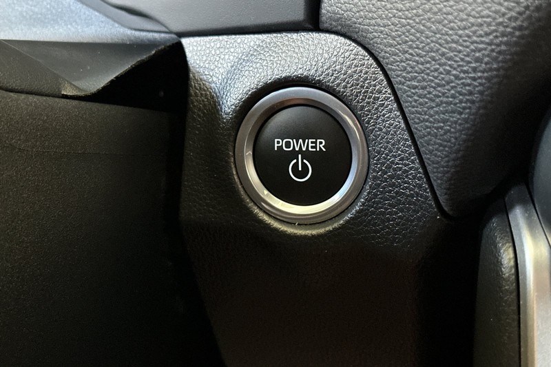 Toyota RAV4 Prime Vehicle Full-screen Gallery Image 22