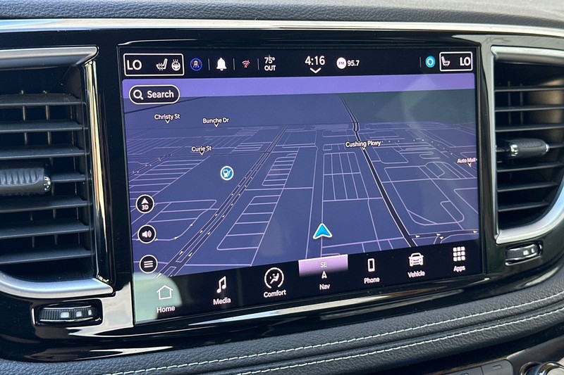 Chrysler Pacifica Vehicle Full-screen Gallery Image 20