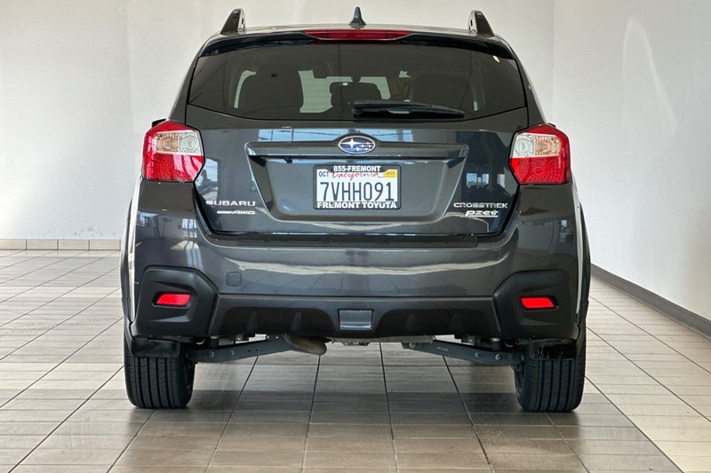 Subaru Crosstrek Vehicle Full-screen Gallery Image 05