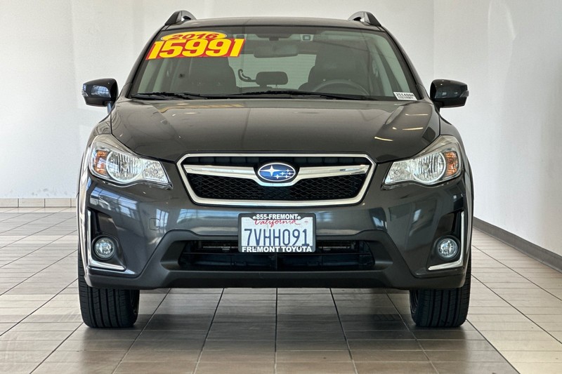 Subaru Crosstrek Vehicle Full-screen Gallery Image 09