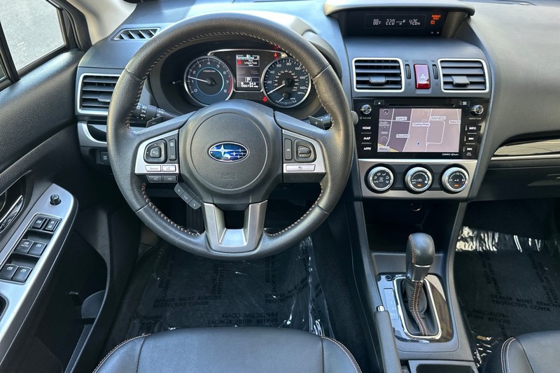 Subaru Crosstrek Vehicle Full-screen Gallery Image 14