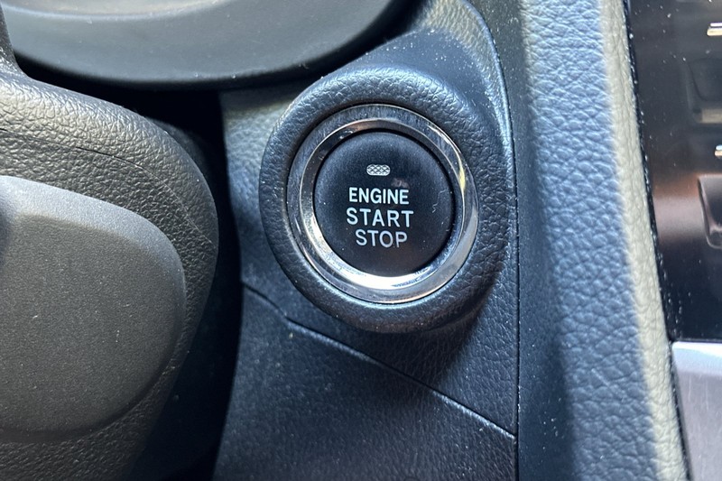 Subaru Crosstrek Vehicle Full-screen Gallery Image 23