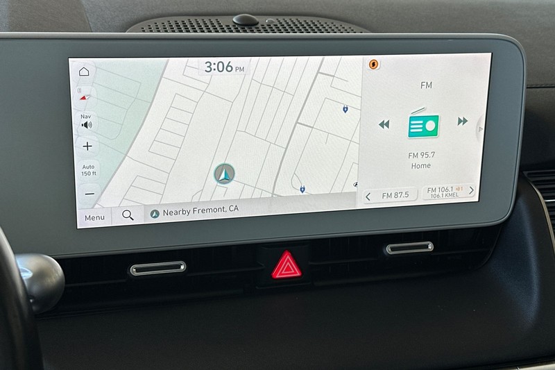 Hyundai IONIQ 5 Vehicle Full-screen Gallery Image 19
