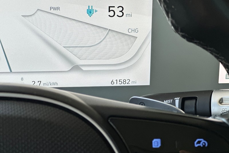 Hyundai IONIQ 5 Vehicle Full-screen Gallery Image 26