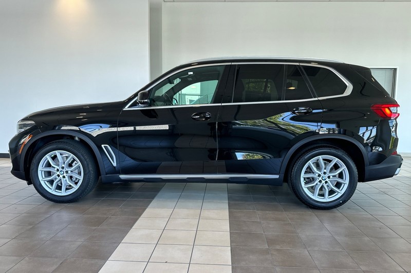 BMW X5 Vehicle Full-screen Gallery Image 07