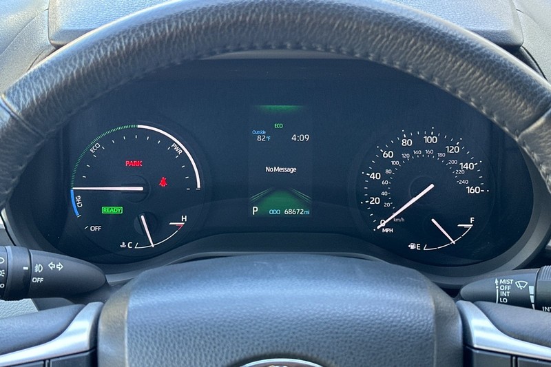 Toyota Sienna Vehicle Full-screen Gallery Image 25