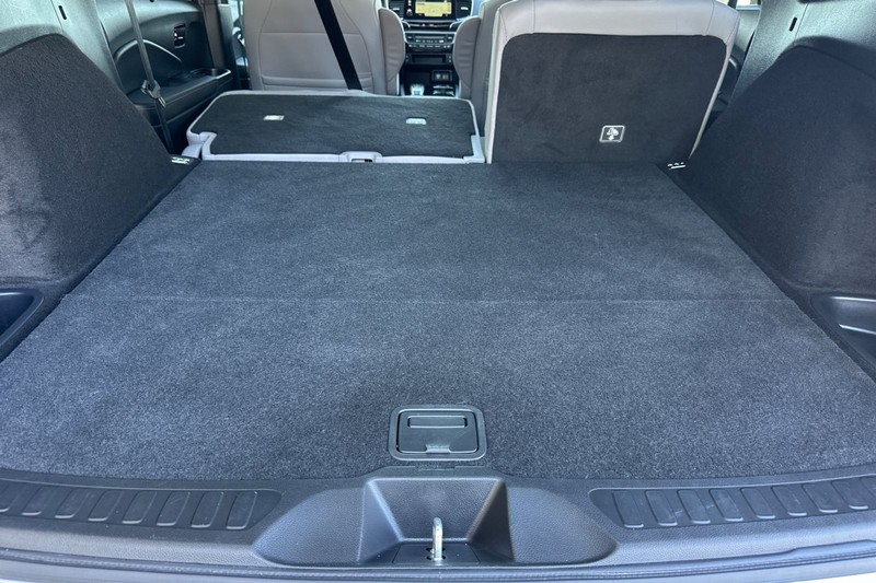 Honda Passport Vehicle Full-screen Gallery Image 15