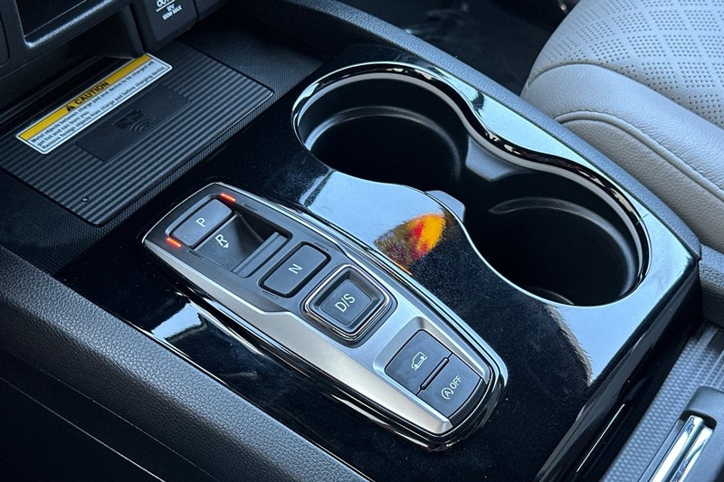 Honda Passport Vehicle Full-screen Gallery Image 22