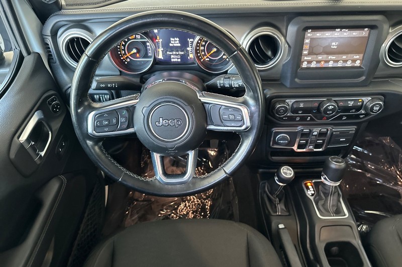 Jeep Wrangler Unlimited Vehicle Full-screen Gallery Image 14