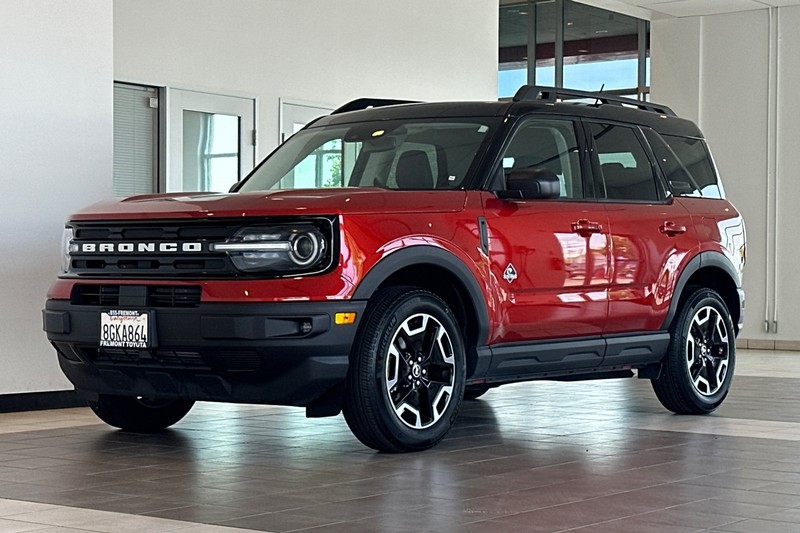 Ford Bronco Sport Vehicle Full-screen Gallery Image 08