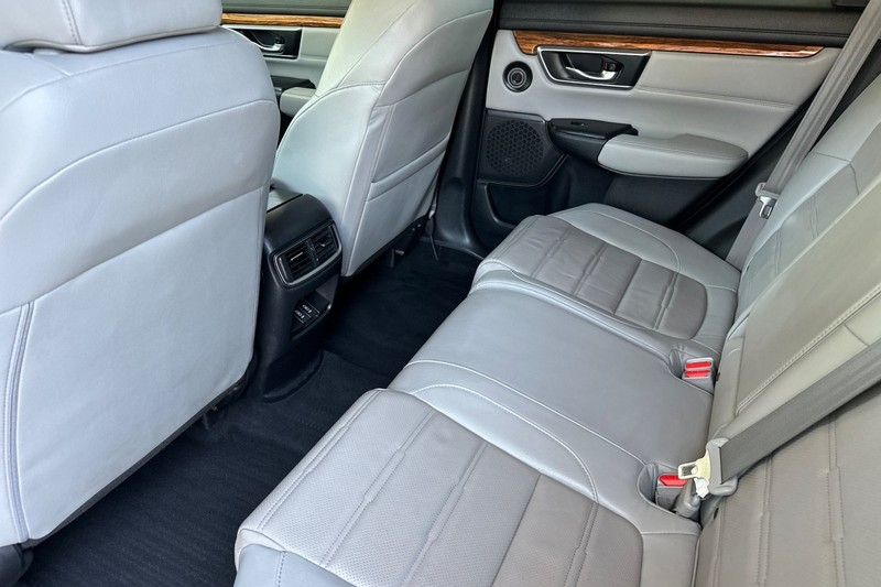 Honda CR-V Vehicle Full-screen Gallery Image 12