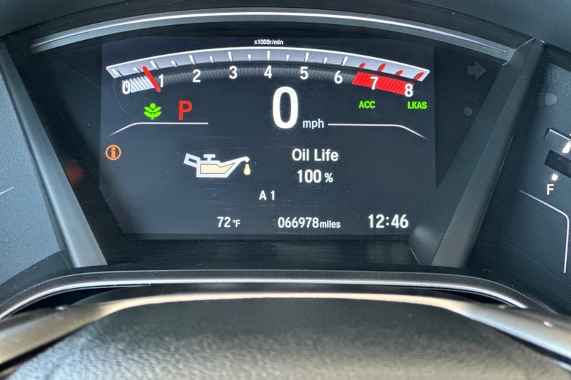 Honda CR-V Vehicle Full-screen Gallery Image 26