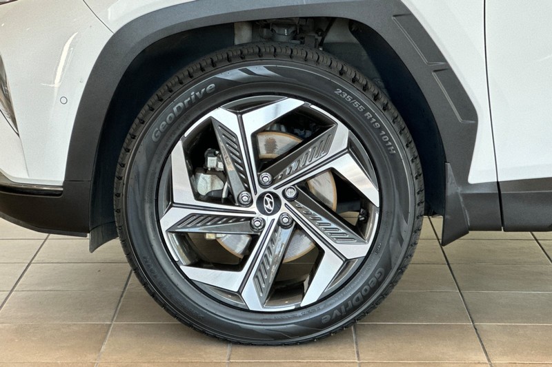 Hyundai Tucson Vehicle Full-screen Gallery Image 27
