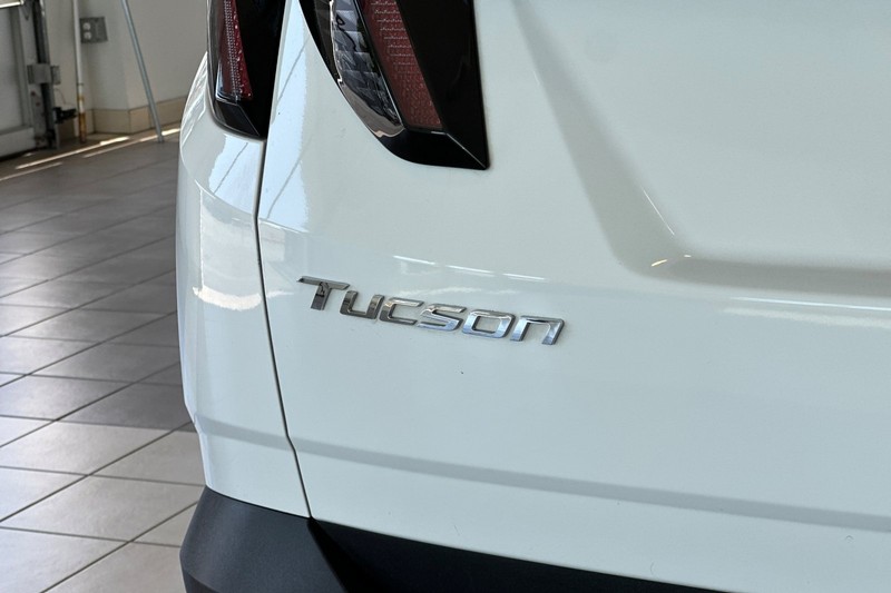 Hyundai Tucson Vehicle Full-screen Gallery Image 28