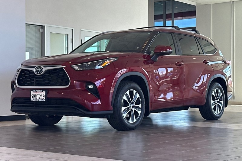 Toyota Highlander Vehicle Full-screen Gallery Image 08