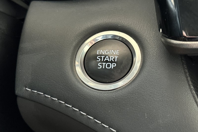 Toyota Highlander Vehicle Full-screen Gallery Image 23