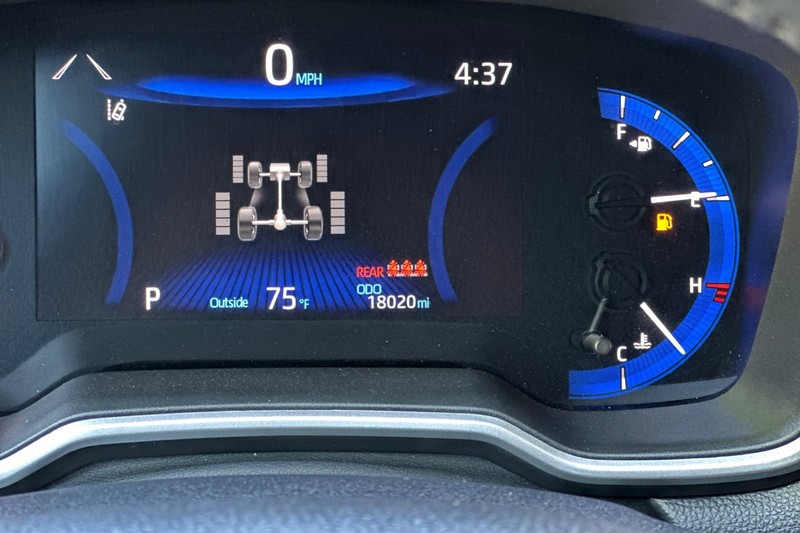 Toyota Corolla Cross Vehicle Full-screen Gallery Image 25