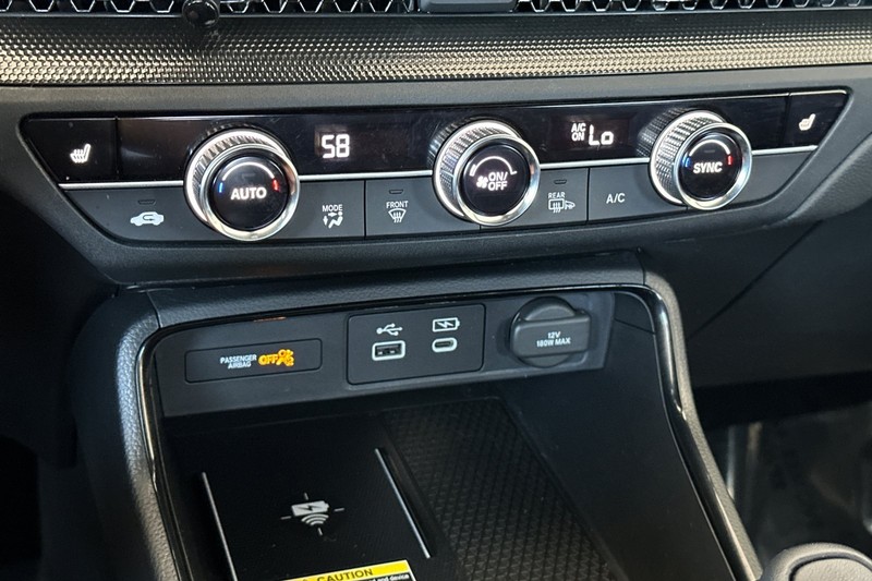Honda CR-V Hybrid Vehicle Full-screen Gallery Image 20