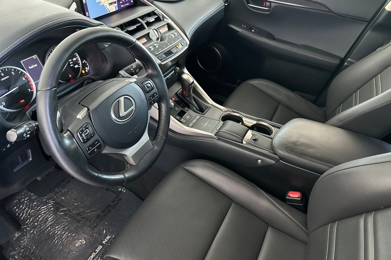 Lexus NX Vehicle Full-screen Gallery Image 10