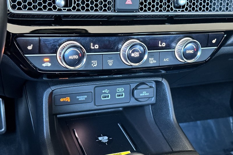 Honda Civic Hatchback Vehicle Full-screen Gallery Image 21