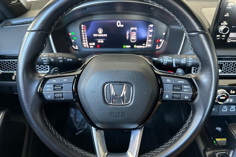 Honda Civic Hatchback Vehicle Full-screen Gallery Image 24