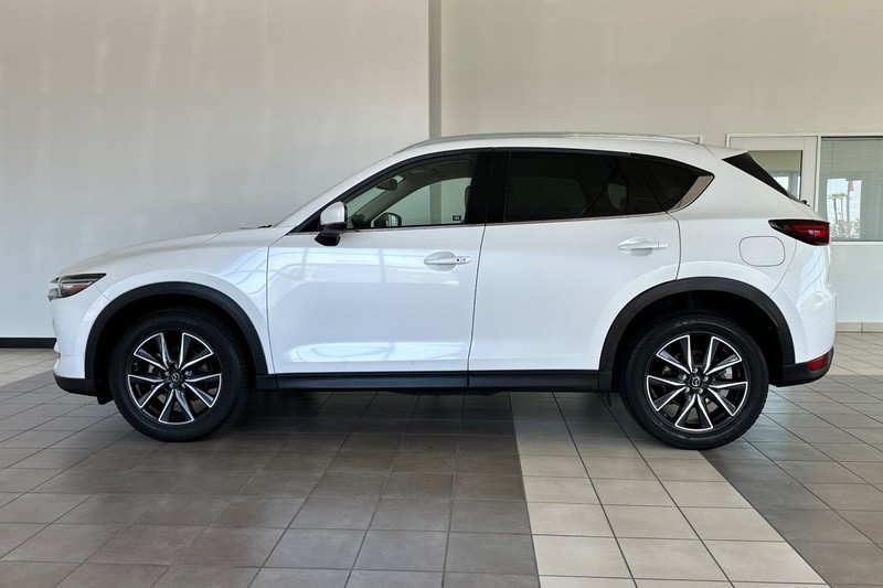 Mazda CX-5 Vehicle Full-screen Gallery Image 07