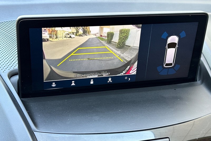Acura RDX Vehicle Full-screen Gallery Image 20