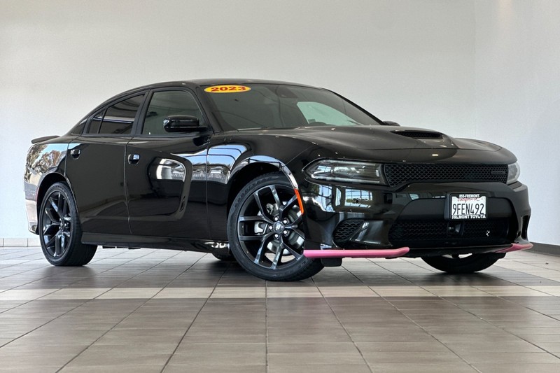 Dodge Charger Vehicle Full-screen Gallery Image 02