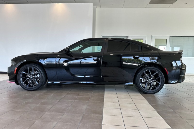 Dodge Charger Vehicle Full-screen Gallery Image 07