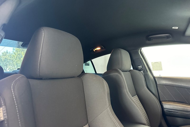 Dodge Charger Vehicle Full-screen Gallery Image 16