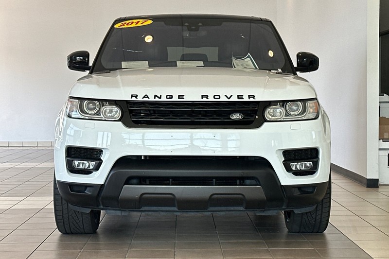 Land Rover Range Rover Sport Vehicle Full-screen Gallery Image 09