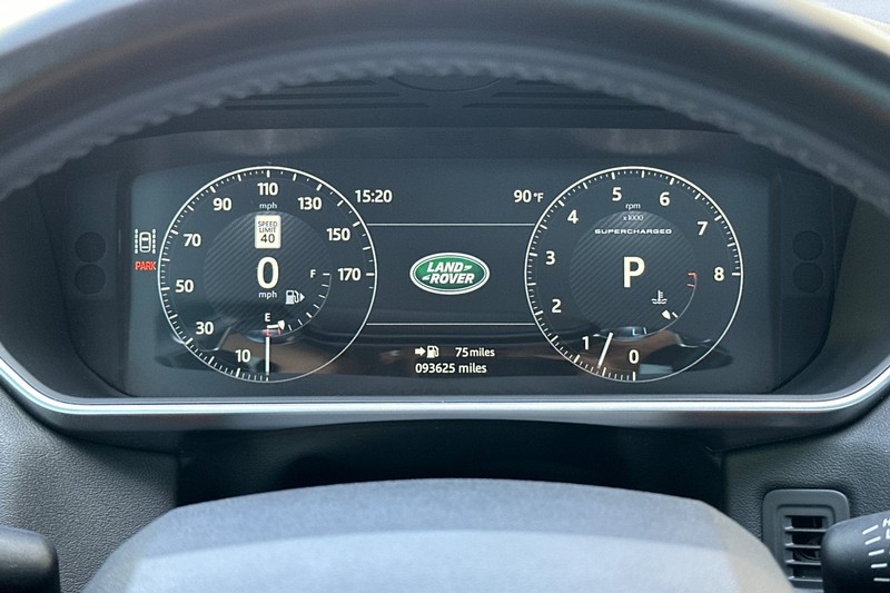 Land Rover Range Rover Sport Vehicle Full-screen Gallery Image 25
