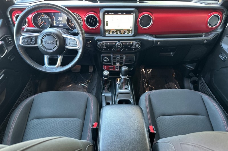 Jeep Gladiator Vehicle Full-screen Gallery Image 13