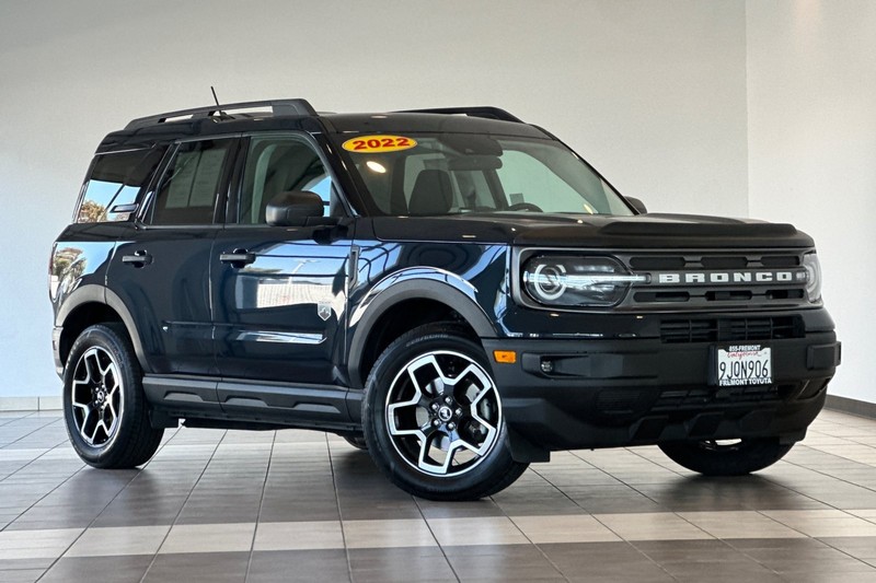 Ford Bronco Sport Vehicle Full-screen Gallery Image 02